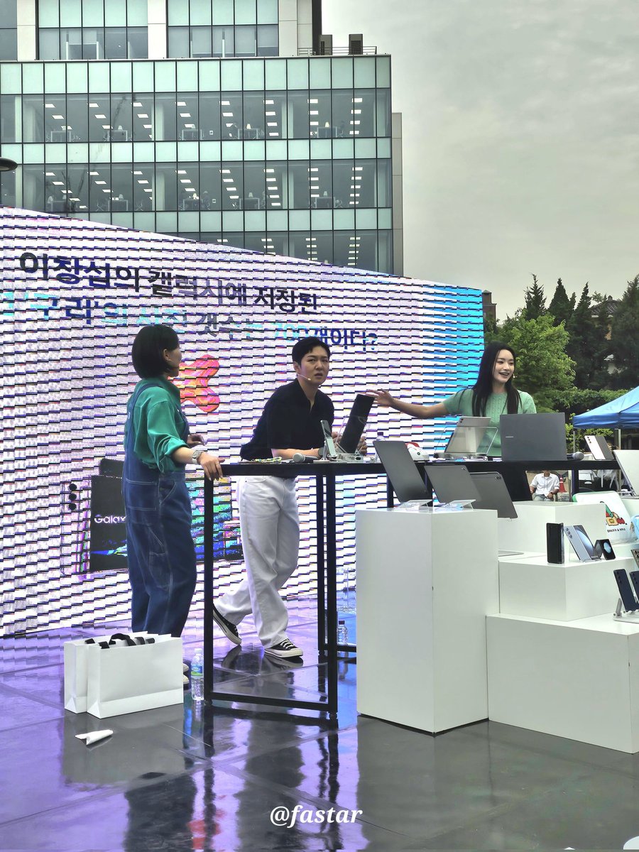 kpop_fastar's tweet photo. [240530] @Fastar has captured Chang
sub's ✨GALAXY Ai Campus Tour Live✨ ️ 

We met Changsub at Hankuk University of Foreign Studies😅

It was short, but I was looking forward to the next meeting🥰

#이창섭 #한국외대 #BTOB #비투비 #창섭 #changsub #갤럭시s24 #GalaxyS24 https://t.co/NlK1iXiSSt