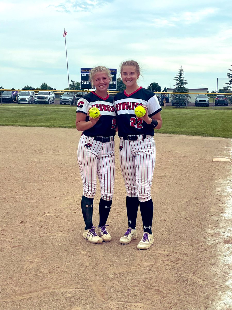 Dinger board was called upon today! Congrats to <a href="/TarynHe85662395/">Taryn Hernandez</a> and <a href="/lydormsby/">Lydia Ormsby</a> for coming in clutch for some big runs!!!