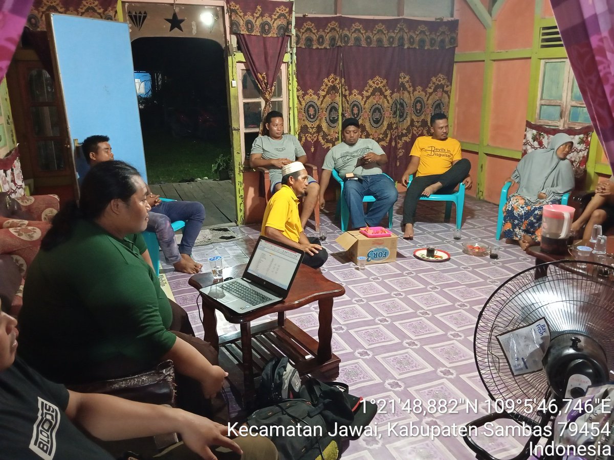 fiqihhasanuddin's tweet photo. Rapat kelompok usaha tani membuat Rencana Kegiatan bantuan Revitalisasi Ekonomi (R3)#DesaPelimpaan#Kec.Jawai#Kab.Sambas#Pro.KalBar
@BRGM_Indonesia https://t.co/ZVdJO3bymF