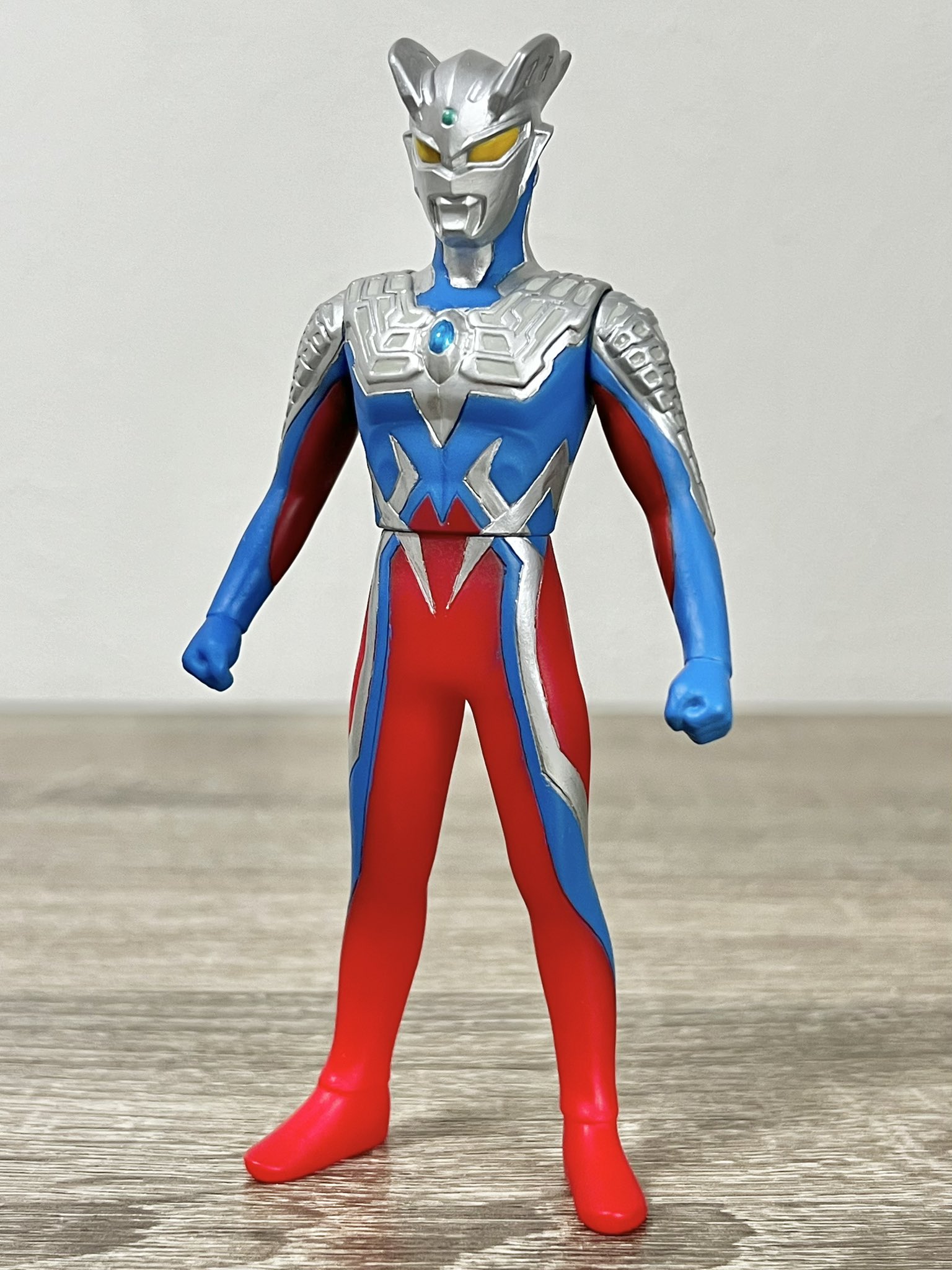 にせウルトラマン　塗装済み キヌタぬき on X: 