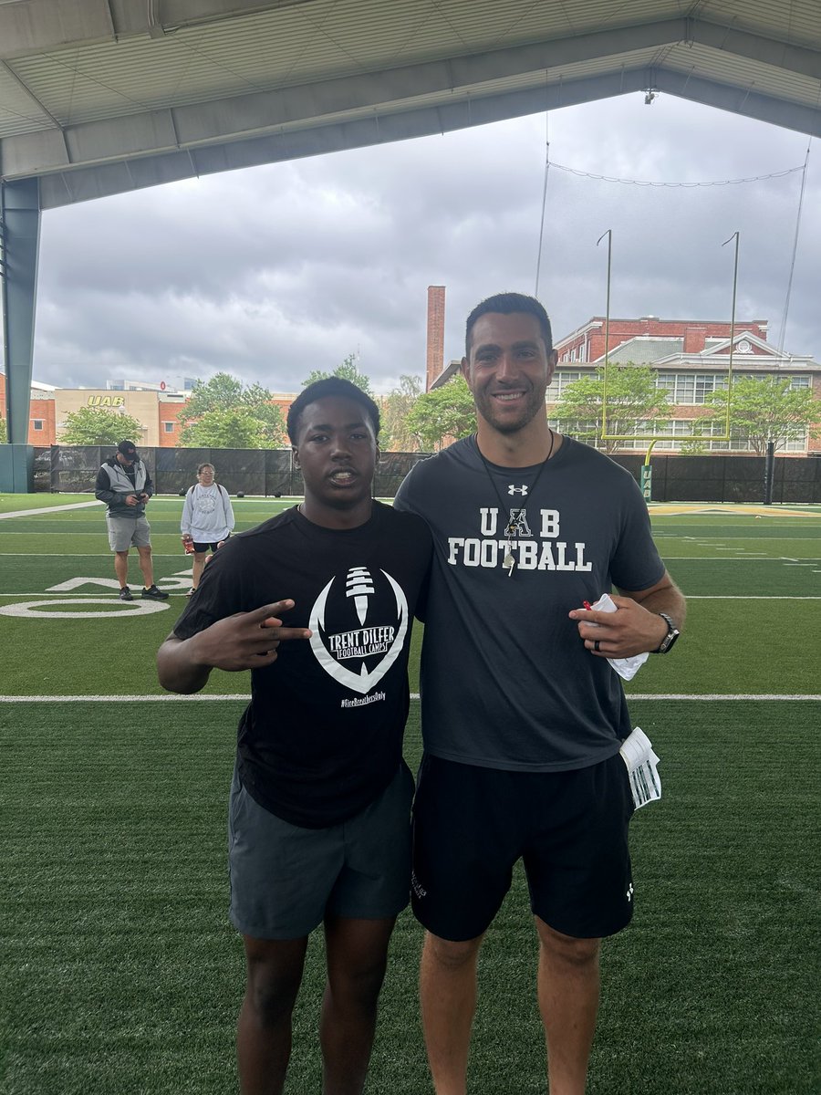 Cjsouth0819's tweet image. Had a Great Day At UAB Today, Great Camp loved talking with Coach @AAppleby12 and @CoachJ_UAB.