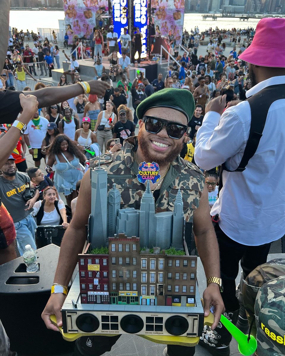 Major Penny tweet media