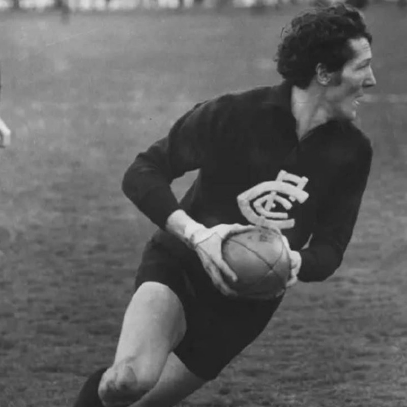CarltonFC's tweet photo. Dual premiership player. Carlton Hall of Famer.

Football's 'Mr Elegant'.

The Club is mourning the passing of John Goold, who has passed away after a long illness at the age of 82. Vale, 'Ragsy' 💙