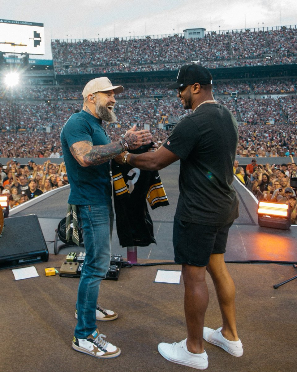 Bob Pompeani tweet media