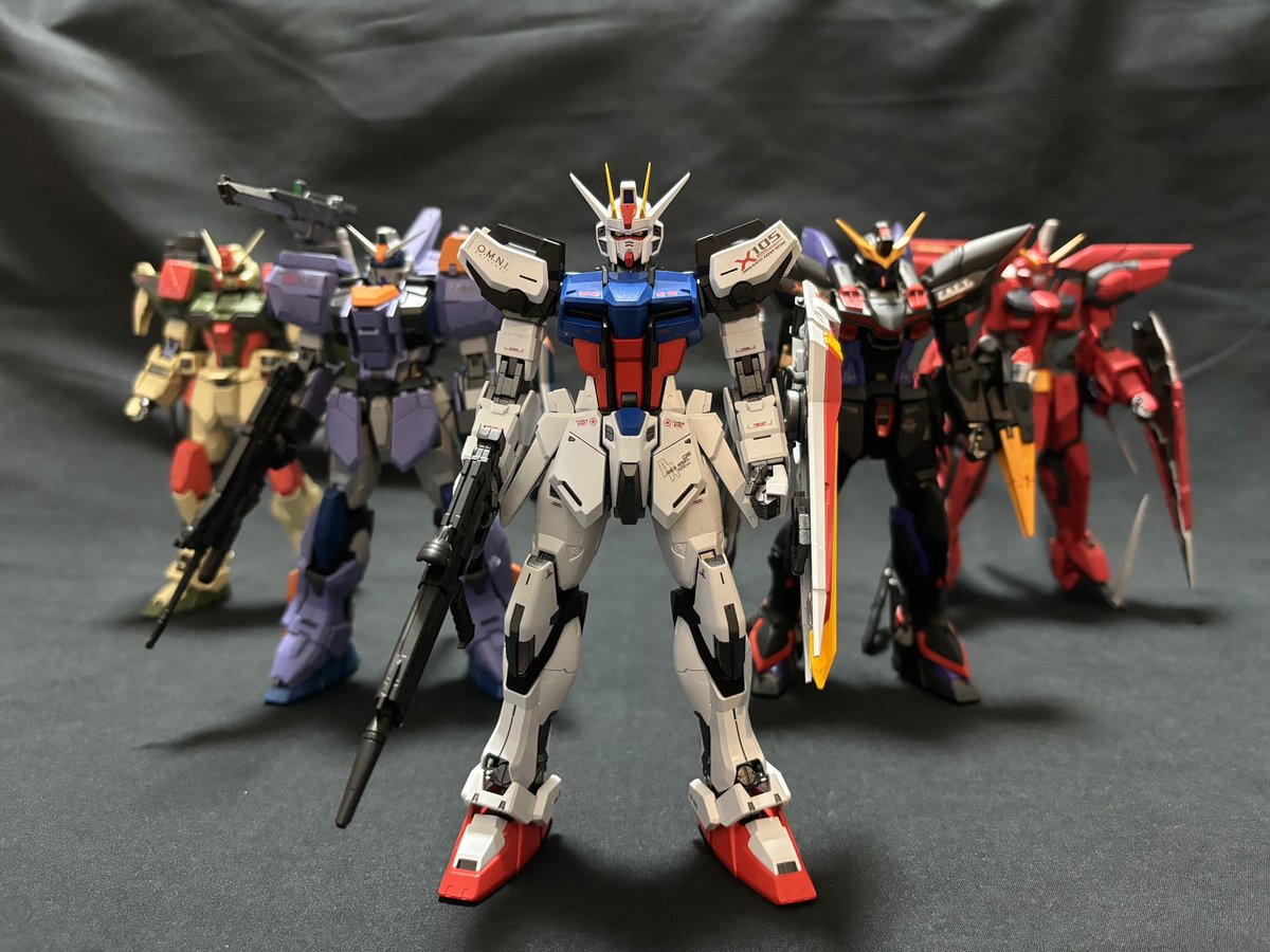 GAT-X105 ストライク

#ガンダム　#ガンプラ　#ガンプラ好きと繋がりたい　#ストライク　#SEED　#MG