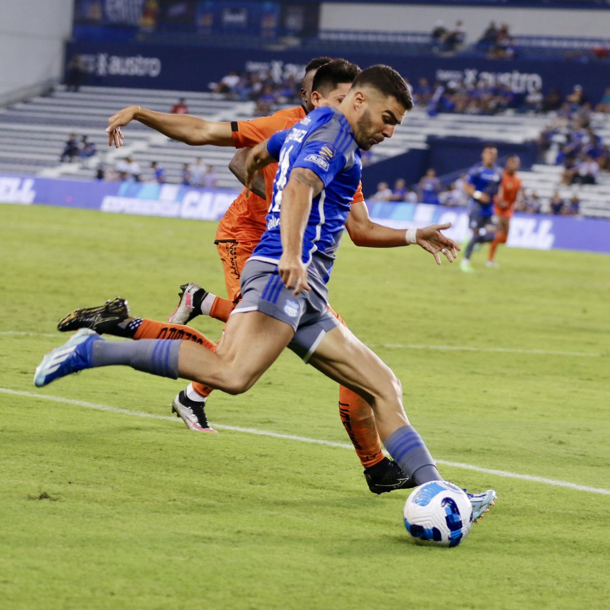 𝐅𝐢𝐧𝐚𝐥 𝐝𝐞𝐥 𝐩𝐚𝐫𝐭𝐢𝐝𝐨 
#CSE 0 🆚 0 #LFC

#PorEmelec 🤜🏻🤛🏻⚡