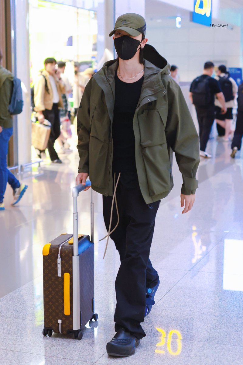 LikeABird_the8's tweet photo. 240602
🛫
#디에잇 #THE8 #Minghao
#서명호 #徐明浩 #ミンハオ
#세븐틴 #SEVENTEEN https://t.co/WsGbCdnU4u