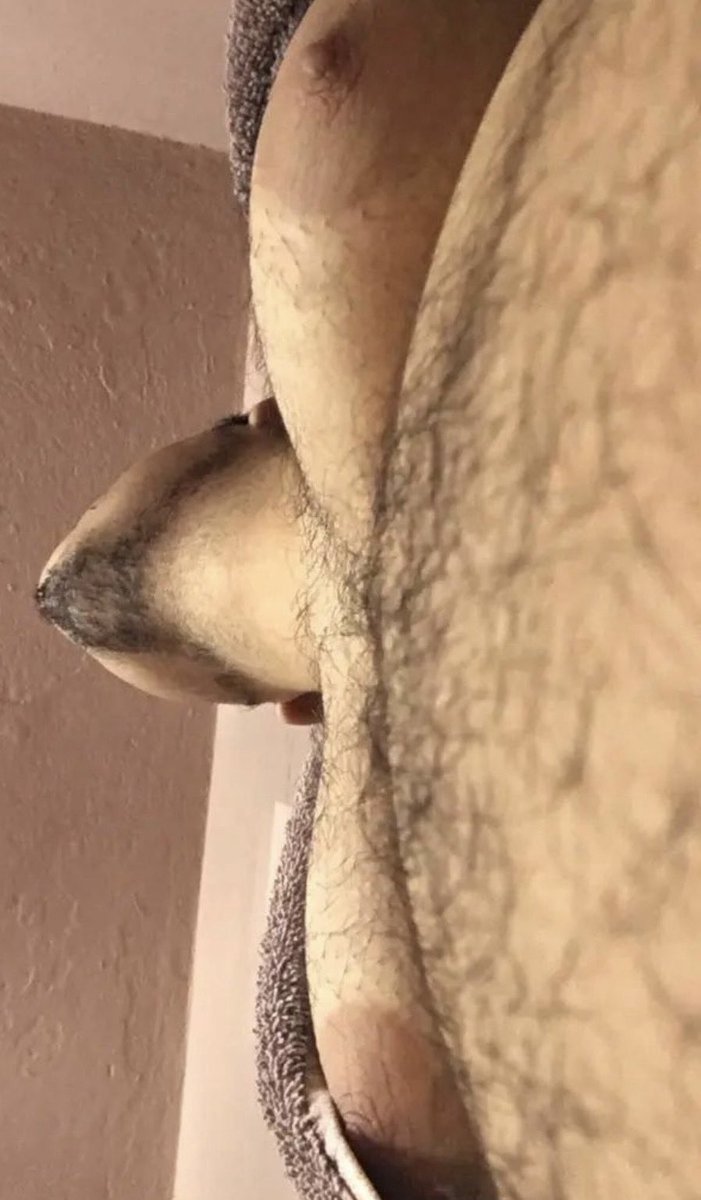 chichesdevato's tweet photo. La verga / Las tetas

#moobs #bigmoobs #chichon #tetas #bigboobs #teton https://t.co/p8b6JJPS5w