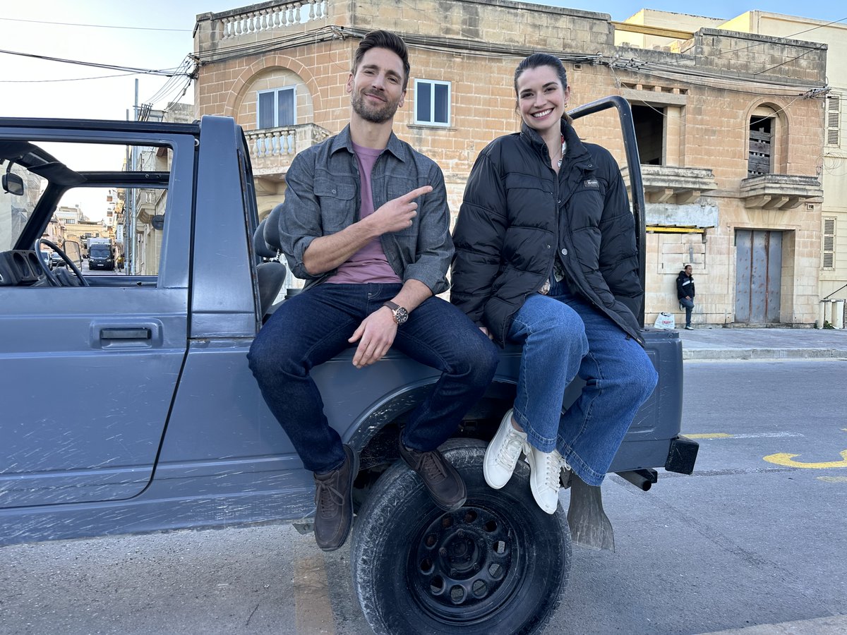 AWALK35's tweet image. #ForLoveAndHoney, everyone 🐝 Thanks so much for tuning in! What was your favorite part?👇🏼#PassportToLove #MargaretClunie @hallmarkchannel