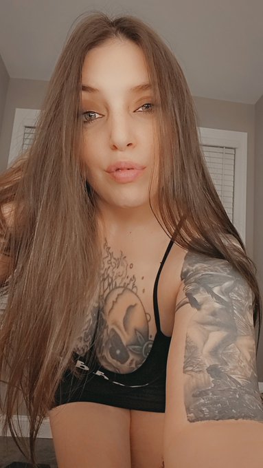 Come chill with me  https://t.co/a0pM3IdcJF https://t.co/YgQu0ByiIn