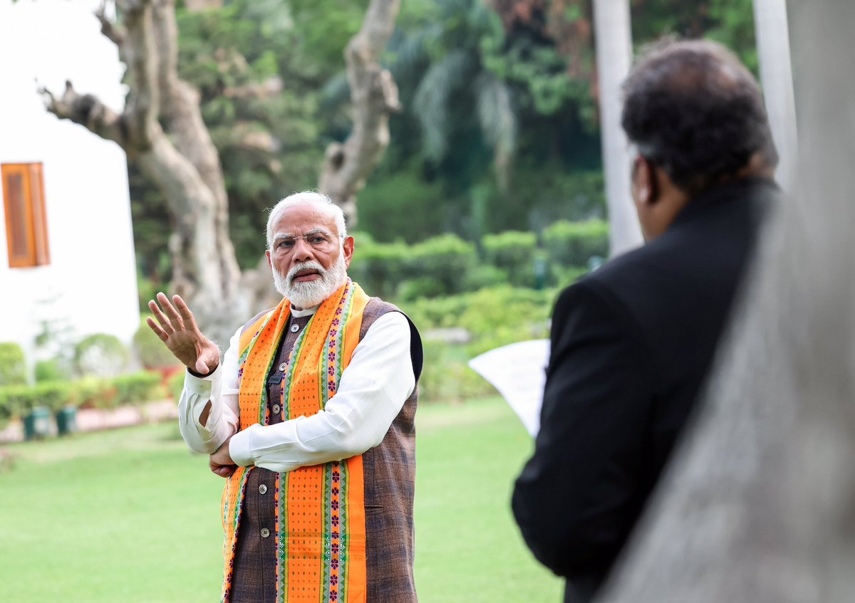 PM <a href="/narendramodi/">Narendra Modi</a> all set for hattrick predict exit polls