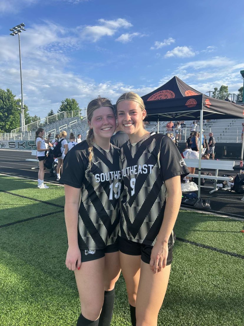 LSEGirls_Soccer's tweet photo. Shoutout to @sam_searcey for scoring as a CENTER BACK in the Senior showcase game and being voted game MVP! Her and @mirabelle_hesse held it down for their team to end 3-2 💪🏼💛🖤⚽️   

One last time as a Knight! 

@nebraska_talk @LJSSportsWagner https://t.co/gDpHoCmXd5