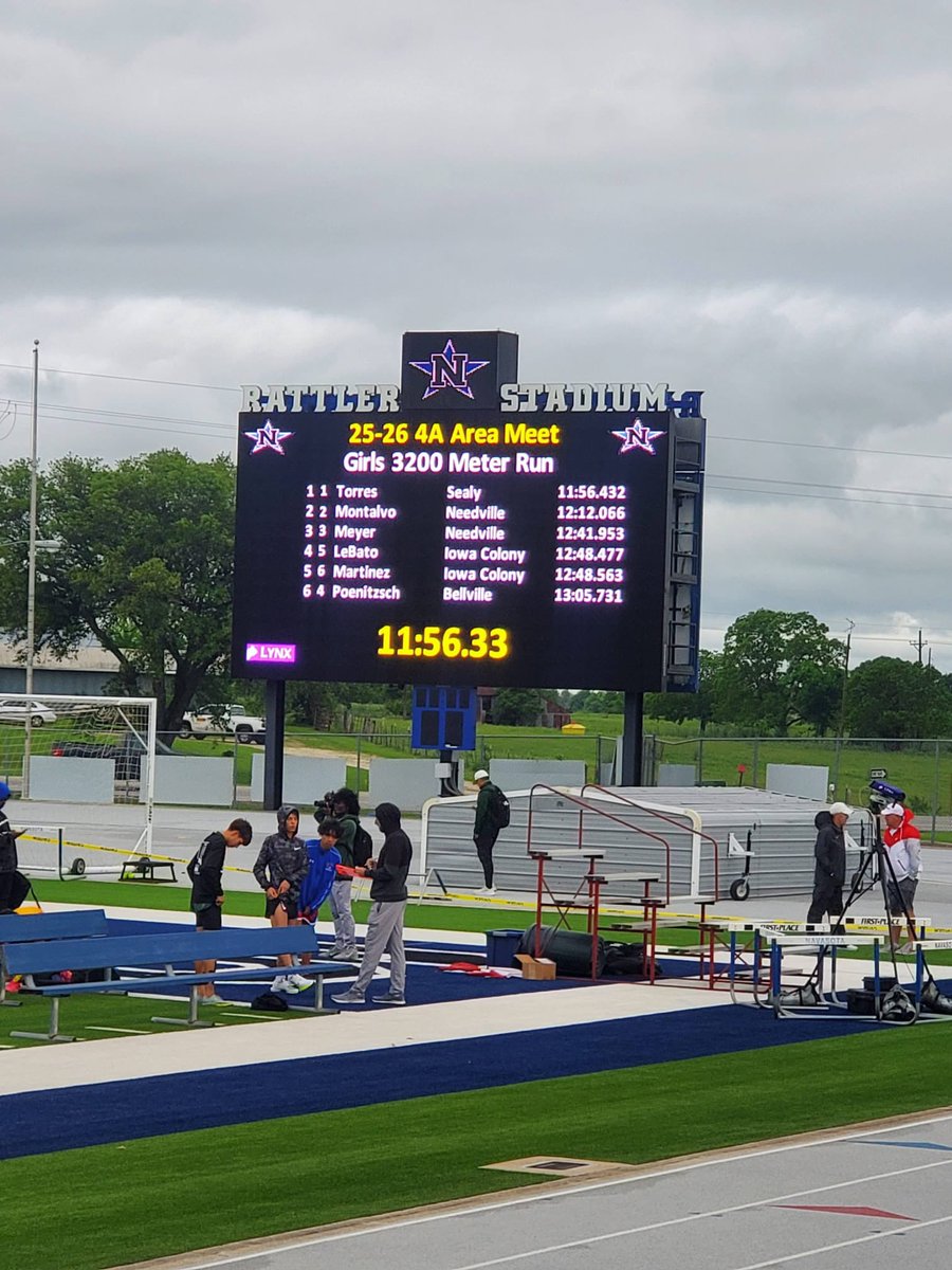 Mikayla_Jocelyn's tweet photo. Late Post
🏃🏻♀️Area District 4A- April 10, 2024
Not the outcome that I wanted but blessed that I made it this far #FreshmanInVarsity 🙏🏽
3200 meters ⏱️PR 12.48.57
Thank you @ICPioneersTF
@IowaColonyHS
#ComingBackStrong
#Blaze https://t.co/w2eKkp2u0Y