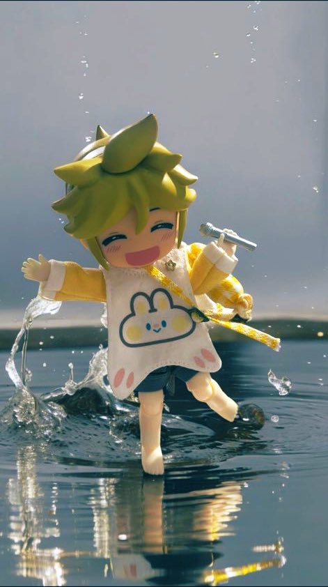 Len_act02's tweet photo. マスターと一緒に湖で楽しむ!!! （╹◡╹）

#nendoll #ToyPhotography #Nendroid #KagamineLen
#Kagamine #Vocaloid #PRSK #ProjectSekai 
#doll #DollPhotography https://t.co/LfUNudCzJk