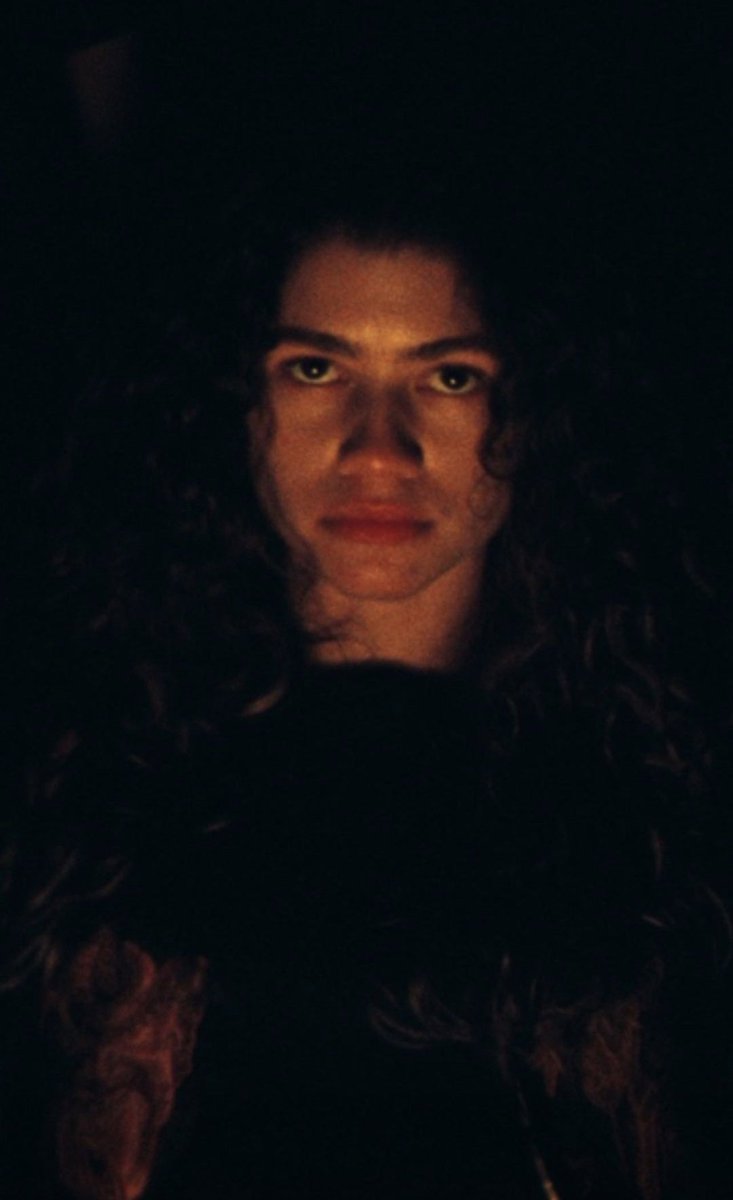 SlNGM3TOSLEEP's tweet image. ustedes no quieren verme molesta se los juro por los dioses que no quieren ver mi peor versión