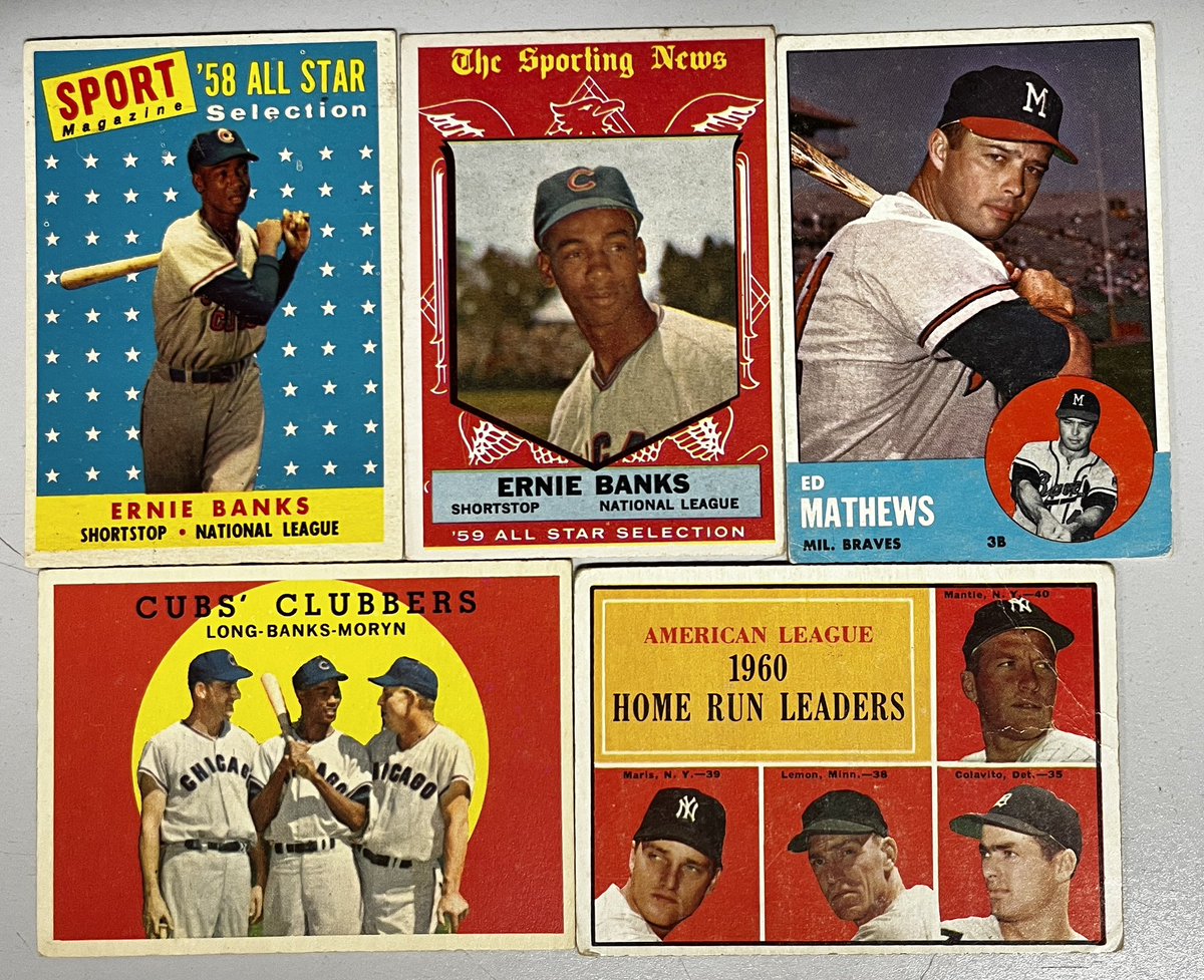Oregarus's tweet image. Netted these Binder Buffers at the Card Show in West Plains, MO today. Only one table with vintage for sale. I’m in High Number Hell with a couple sets and got a little bump today. Also now just 4 cards shy of the #1975ToppsMini set!     #SetBuilder #SetBuilding #Topps #TheHobby