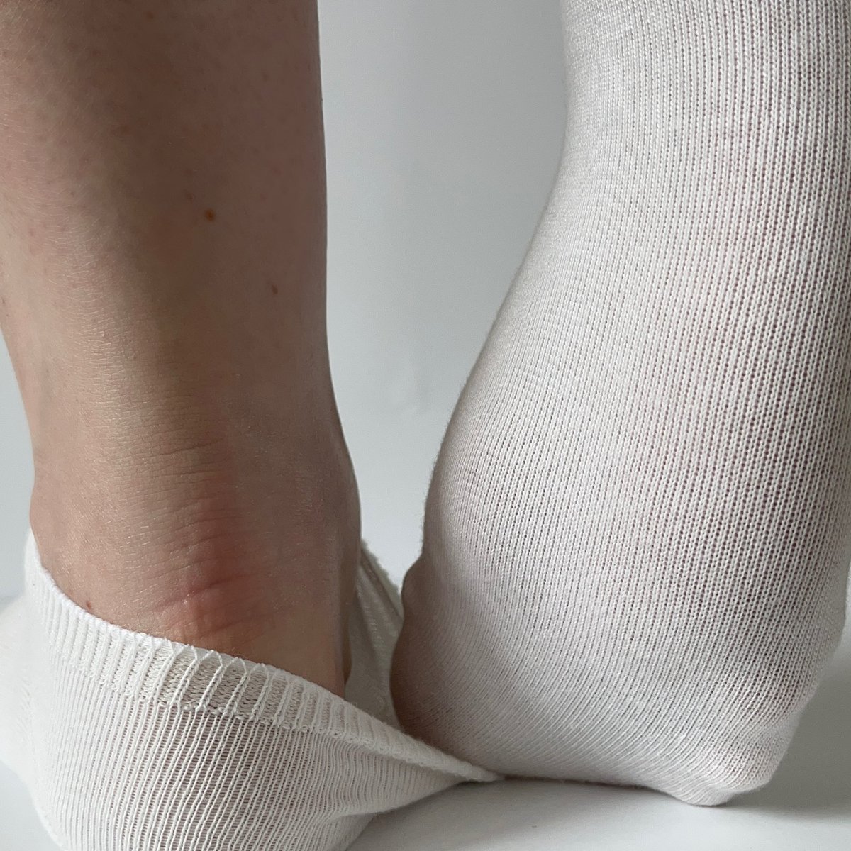FeetSprinkles's tweet photo. Tell me… are you a socks on or socks off kind of foot lover?? #Feet #feetlove #feetpics #feetworshi̇p #footworshi̇p #cutefeet #feetsocks #sockslover https://t.co/XZykD17jXk