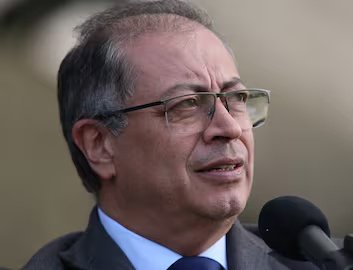 Rincon001A's tweet photo. Está usted de acuerdo que Gustavo Petro es el peor presidente de la historia Nacional ?

Si ❤️
Por supuesto 🔁 https://t.co/MiYy2Ubdci
