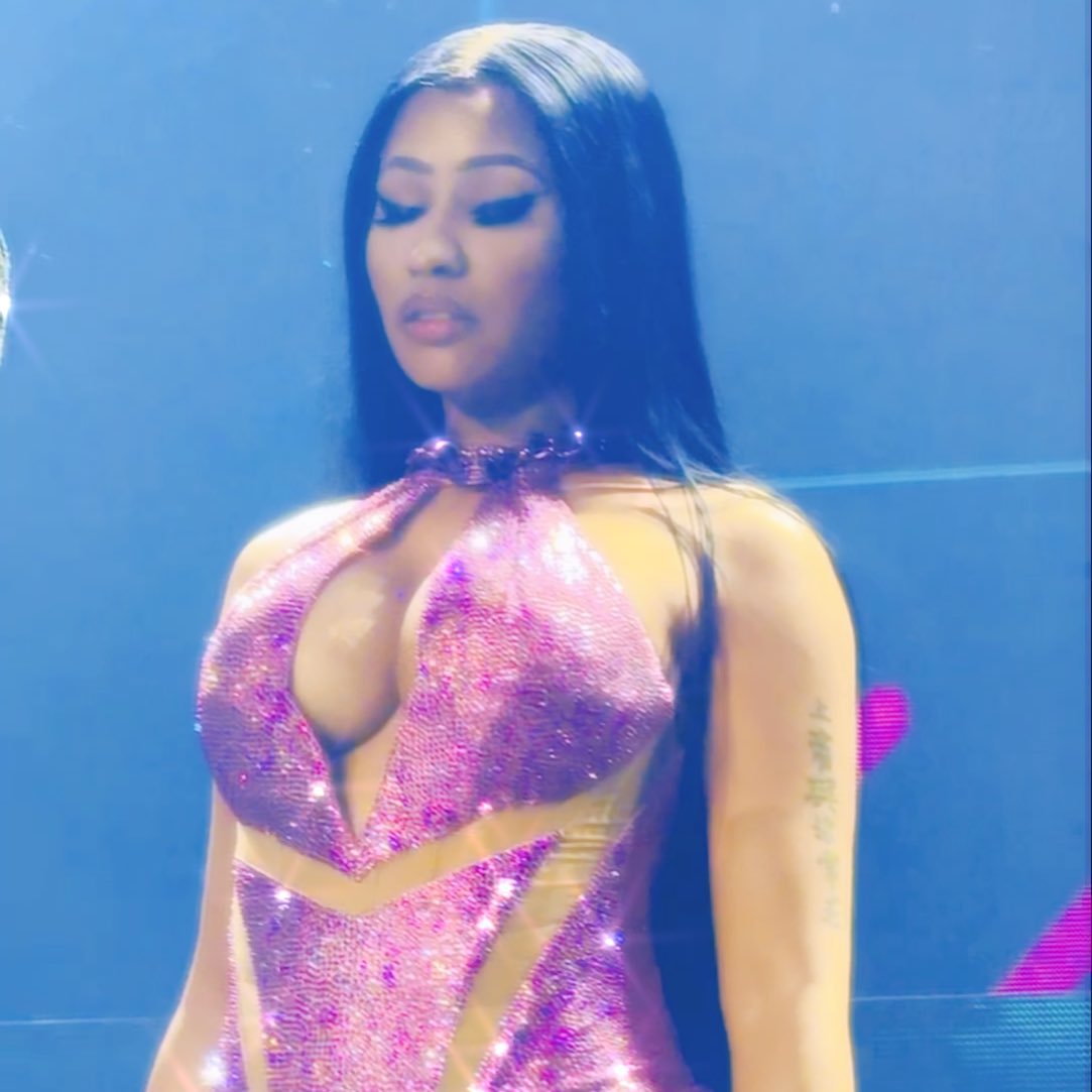 Nicki Minaj Caviar tweet media