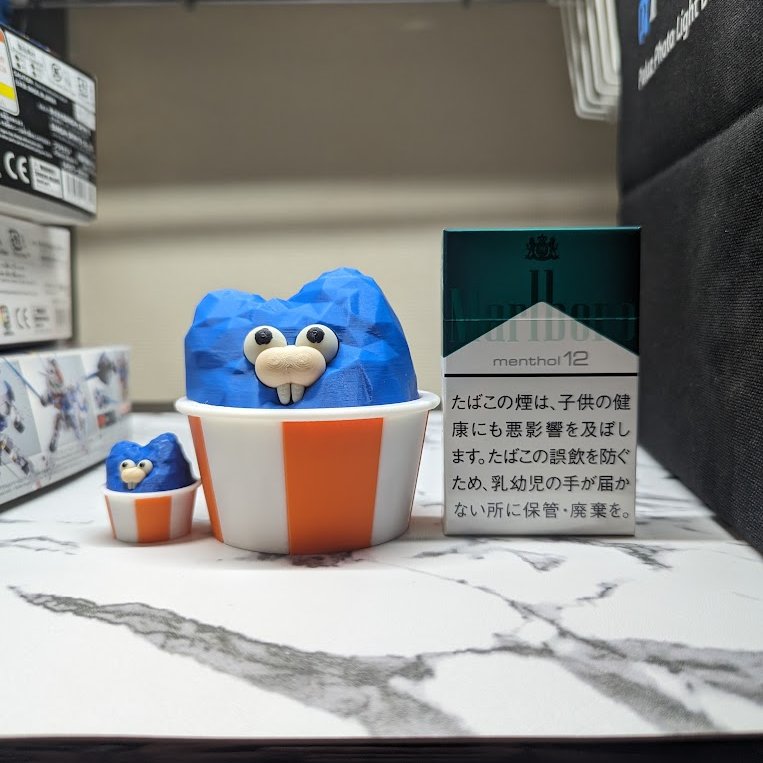 Qto6BshdBJYXdch's tweet photo. 【カップインげっ歯類(特盛)プレゼントキャンペーン】

今回、突然の東京行きを支援してくれた皆様に感謝して、近日発売予定のカップインげっ歯類(特盛)を1名様にプレゼントします。
応募方法はこのアカウントをフォローしてこのツイートをRTするだけ。
匿名発送だし、気軽に応募してくれよな！ https://t.co/KdsNightrl