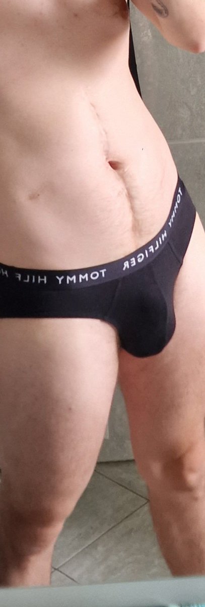 33yoBtoH's tweet photo. faite ce que vous pouvez en like et vous aurez une sextape ;) 
à vos clic https://t.co/e5oeo0aBs5