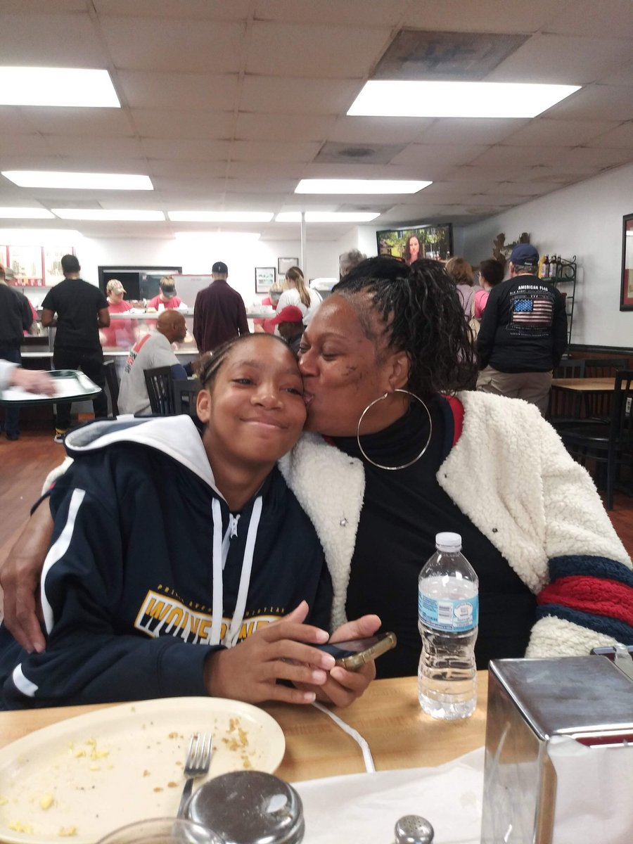 nichelle_lucas's tweet photo. My little princess, who truly  changed my world! True blessing, that's why if someone dim this light, it's going to be a problem! 
#mommabear
#picturedump https://t.co/66HE7ODKJC