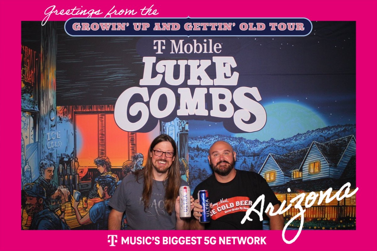 fivefuses's tweet photo. Thanks @MichelobULTRA for a great night of refreshing music with @lukecombs #SuperiorLightBeer https://t.co/QQ0SbFZuei