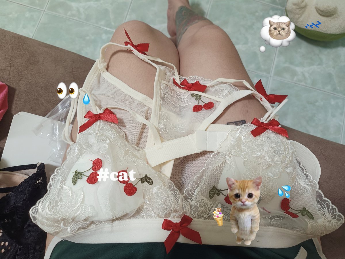 Atg66cem6's tweet photo. วันนี้คอลชุดนี้น๊า 🍒 https://t.co/ZvXL9FG2p8