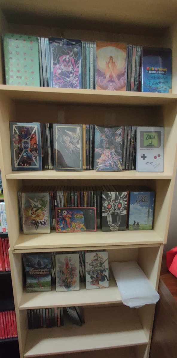 ShlibOnSwitch's tweet image. Finally got my steelbook shelf all set up in my new apartment!