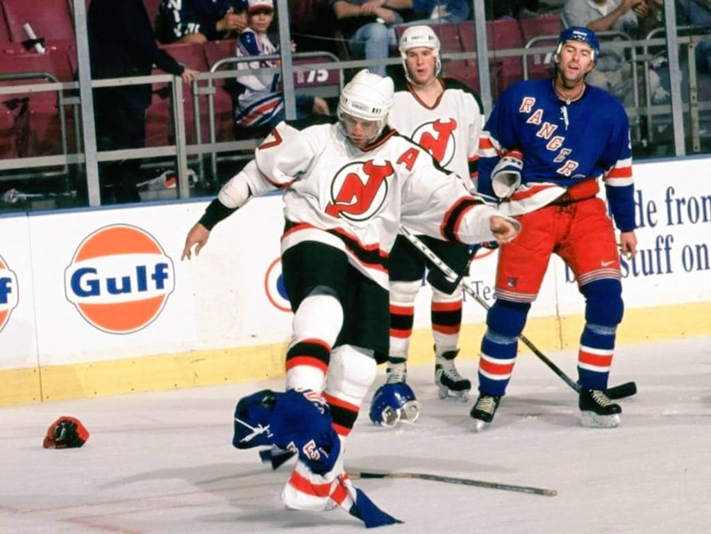 _DevilDownUnder's tweet photo. Salutations and well wishes to my fellow #NJDevils fans on this holy event, Rangers elimination day! 🍻🎉 https://t.co/oEURhpQjrI