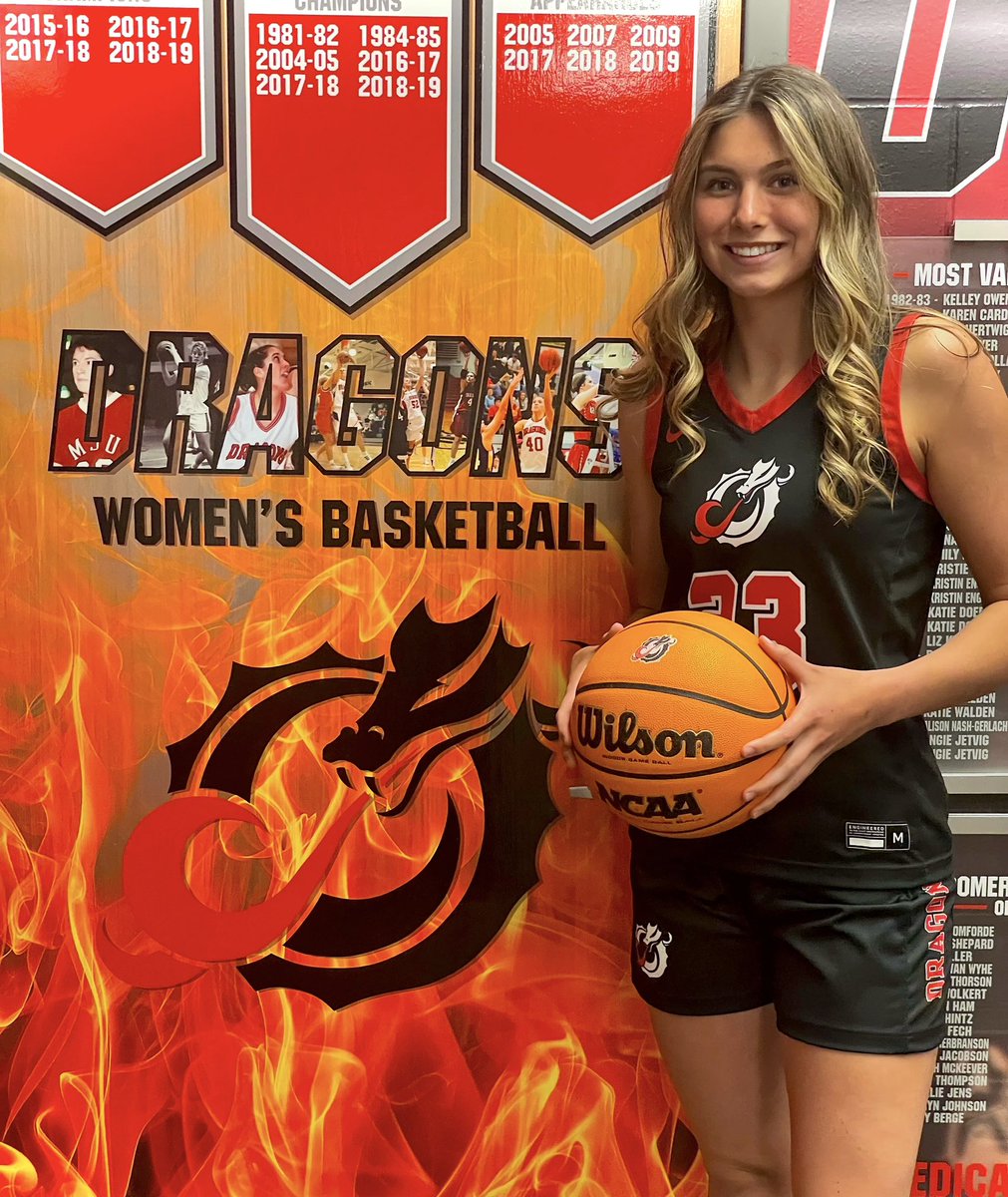 sydneydahl1220's tweet photo. Go Dragons! 🐉❤️🖤 #commited #GoodDayToBeADragon 
@MSUM_WBB @nelsnkar @Coach_Swenson @BrettSmith1515 https://t.co/zEZkoUdTHm