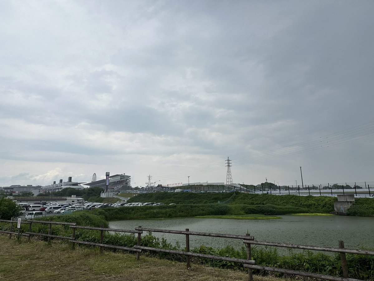 N53m74's tweet photo. 雨降り出したねー https://t.co/lgEfL5WbQL