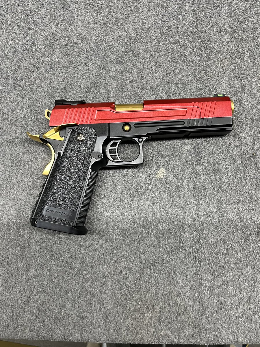 gunshop_trigger's tweet photo. 🔫#ガンショップトリガー🔫

中古品が、入荷しました❗
東京マルイ　P90Plus
ハイキャパ　カスタム品

ぜひお立ち寄りください✨ご来店お待ちしております🙇‍♂

#岡山サバゲー 
#サバゲー
#サバイバルゲーム 
#サバゲーマーさんと繋がりたい
#サバゲー初心者
#サバゲー女子 https://t.co/VzeLu25zFR
