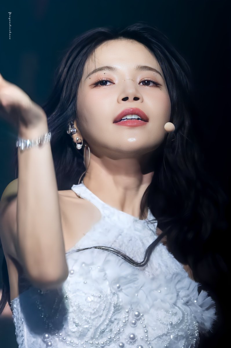 yongandrichmoo's tweet photo. 240601 솔라 단독콘서트     

🧚✨

#솔라 #SOLAR 
#마마무 #MAMAMOO https://t.co/mXep5cxFXG