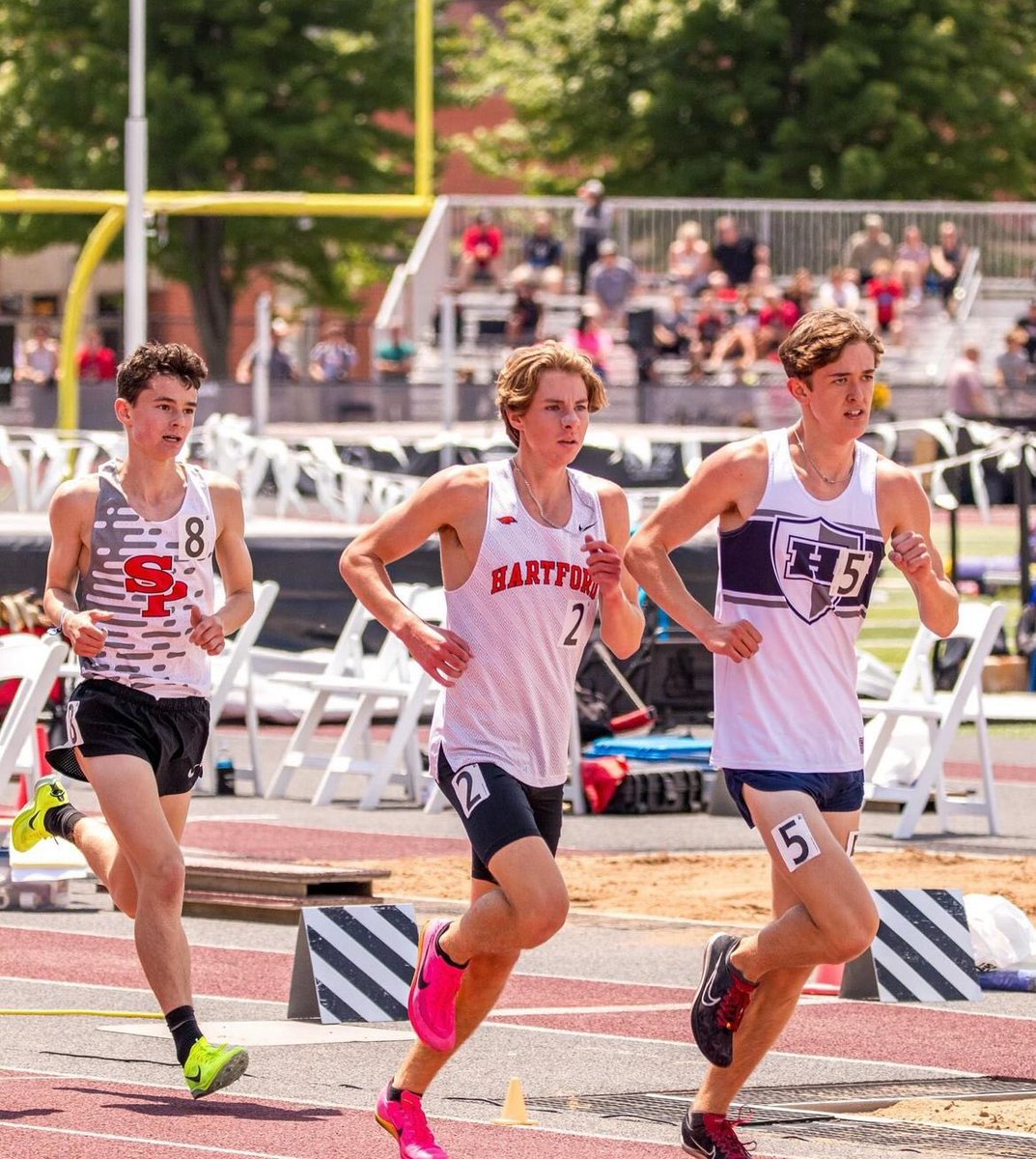 Congratulations to Mason Weber! A true leader for his peers and a blessing to Coach! Mason took fourth place yesterday in the 3200m run at the 2024 WIAA State Championships. Congratulations to Coach Paul as well!