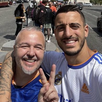 FabrizioRomano's tweet photo. 🚨⚪️ Joselu on his future: “I don’t know where I will be next season. Now we will talk about that”.

“I see my son crying, I’m so emotional… if you can dream it, sometimes you can do it”.

↪️ Real Madrid have €1.5m buy option for Joselu. https://t.co/6qhyJZPILC