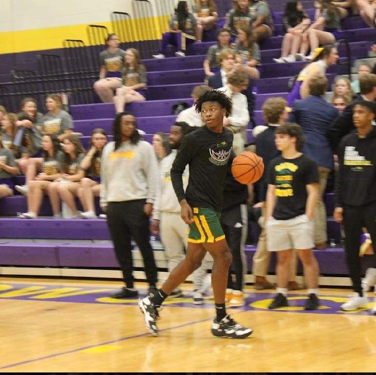 CaptainGators's tweet image. Congratulations to both @sowell_jyrin &amp;amp; @Ej_Mcdonald4 for furthering their academic and athletic careers at the next level! They will be attending Texas A&amp;amp;M Texarkana &amp;amp; ULL respectively. We're proud of you both! Now, GO BE GREAT!!! 
#weallwegotweallweneed 
#believeinshreve