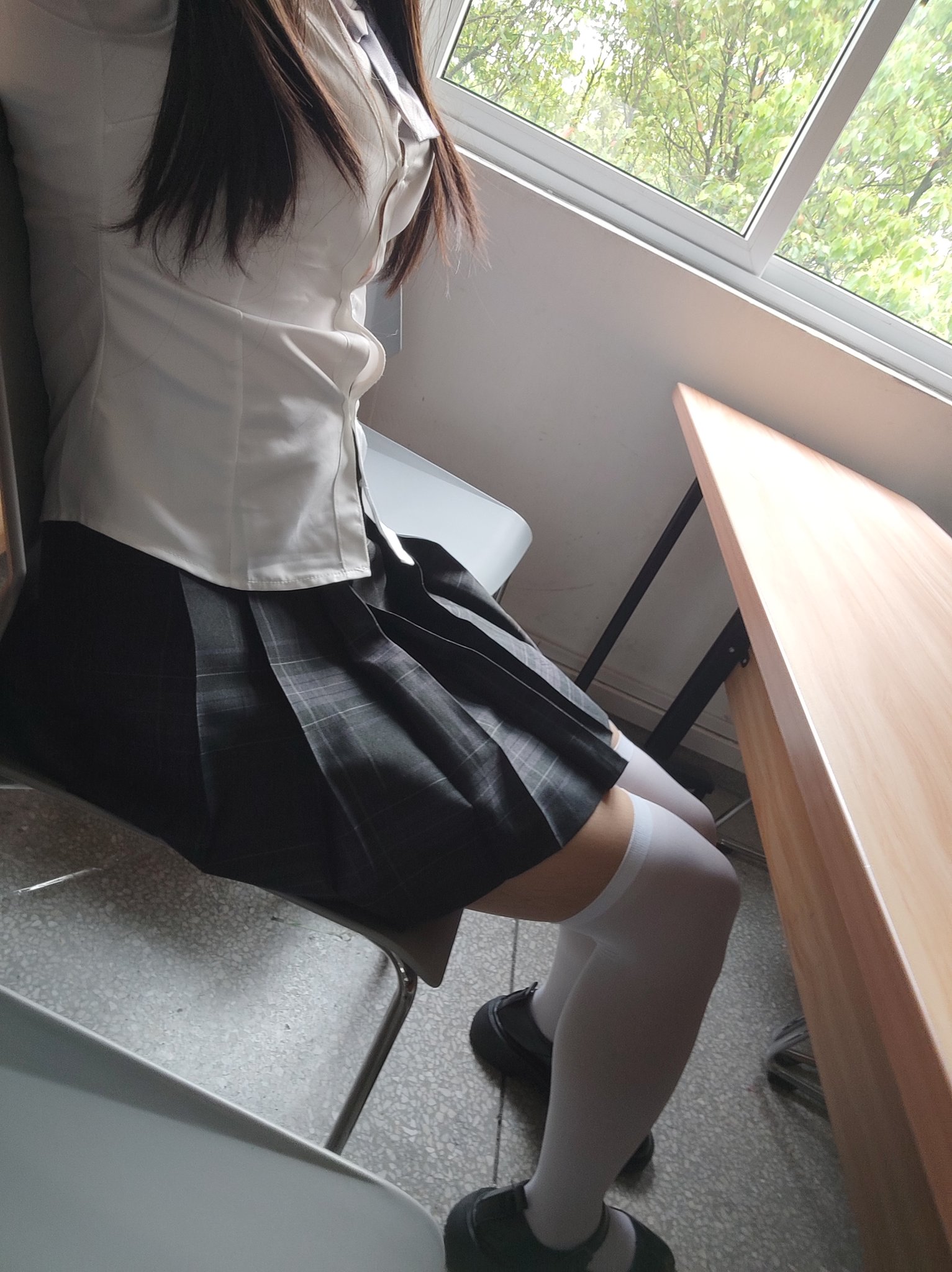 jk 露出 教室 