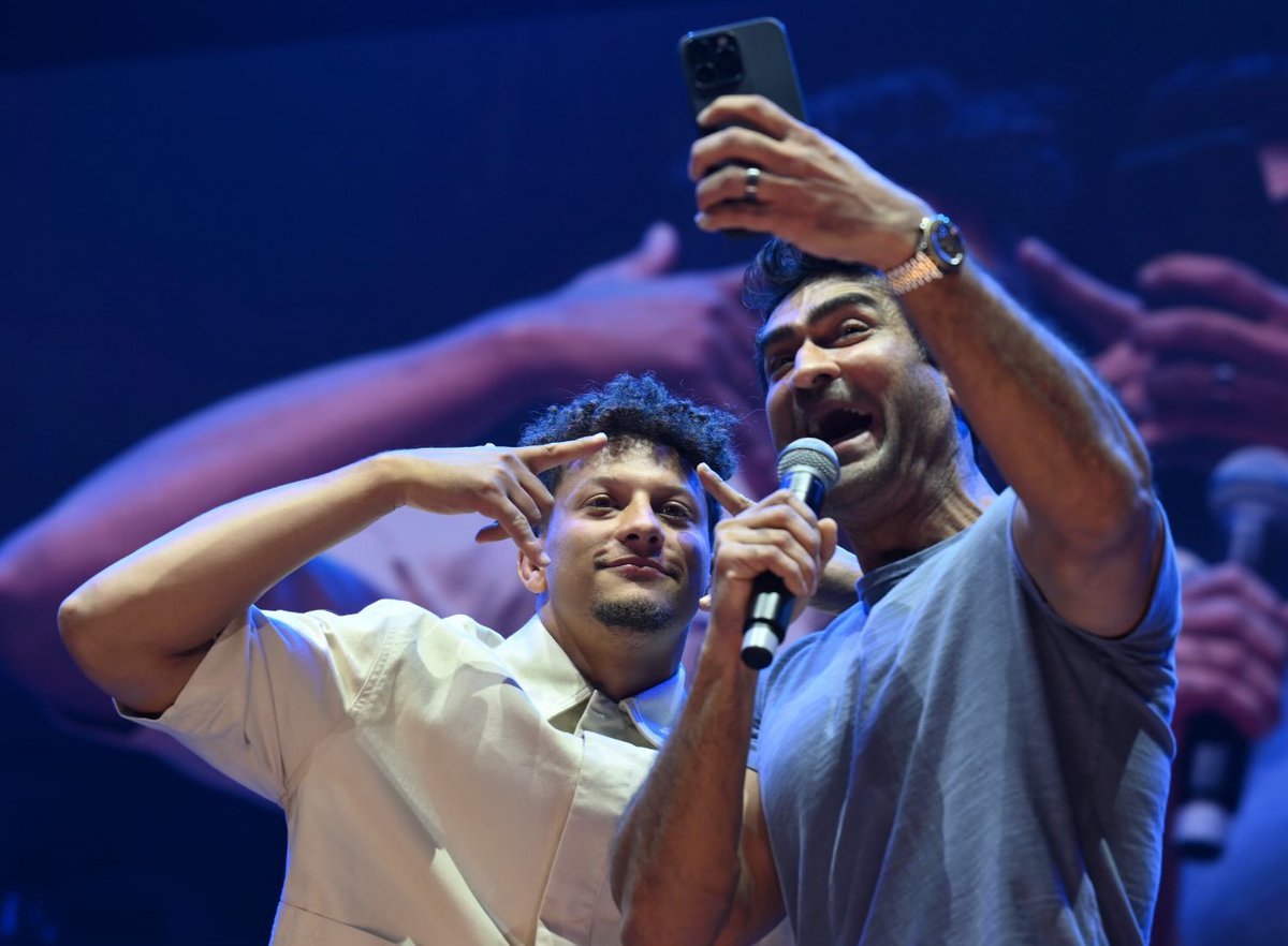 Sharon Hoffmann tweet media