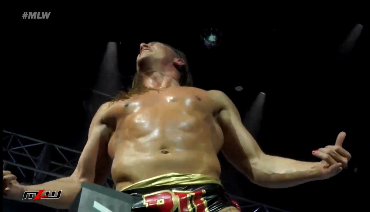 NYCFranchise718's tweet photo. @SuperKingofBros WINS #BattleRiotVI!!
#MLW https://t.co/t2mNa8o27g