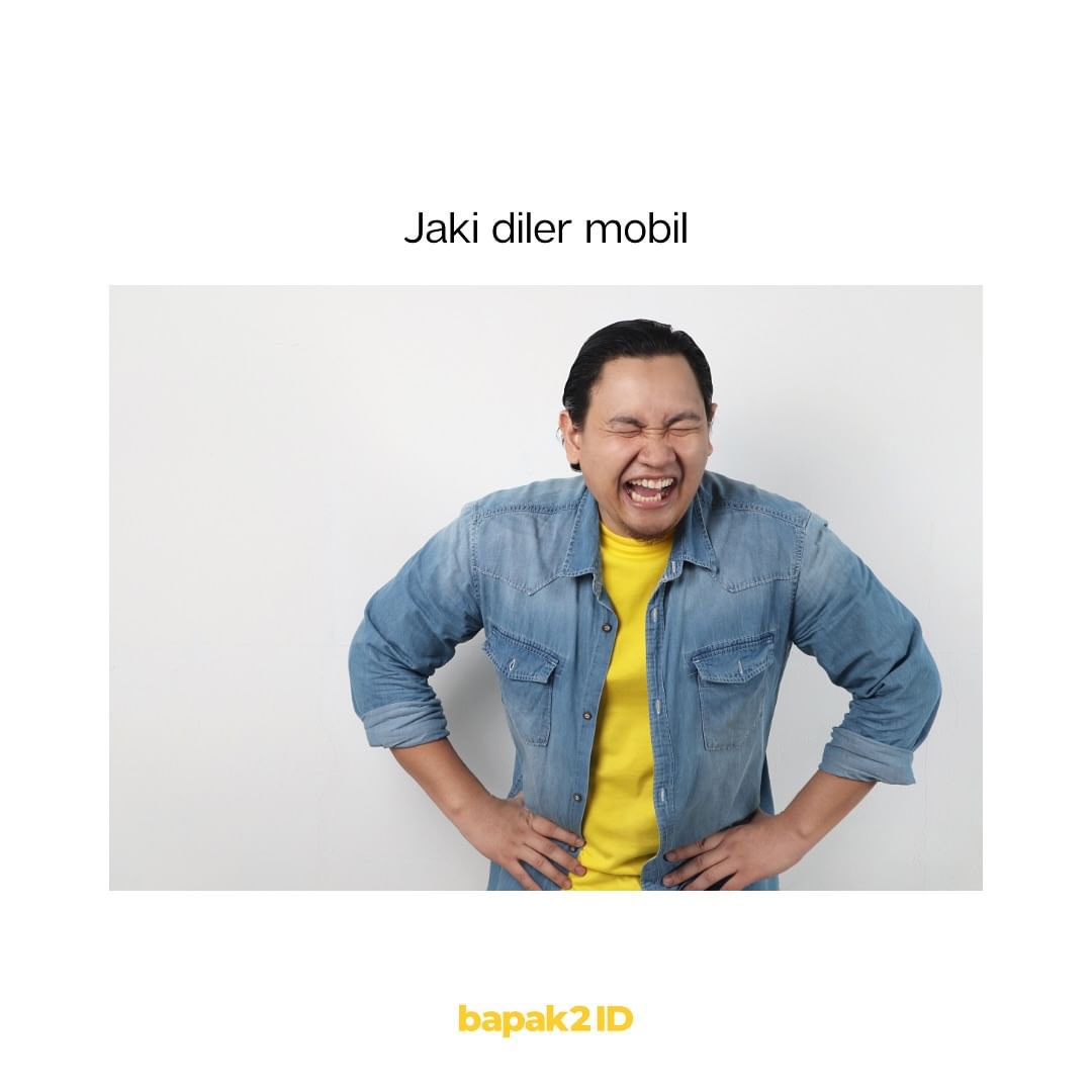 Aku di universe Bapak2id adalah seorang dealer mobil.