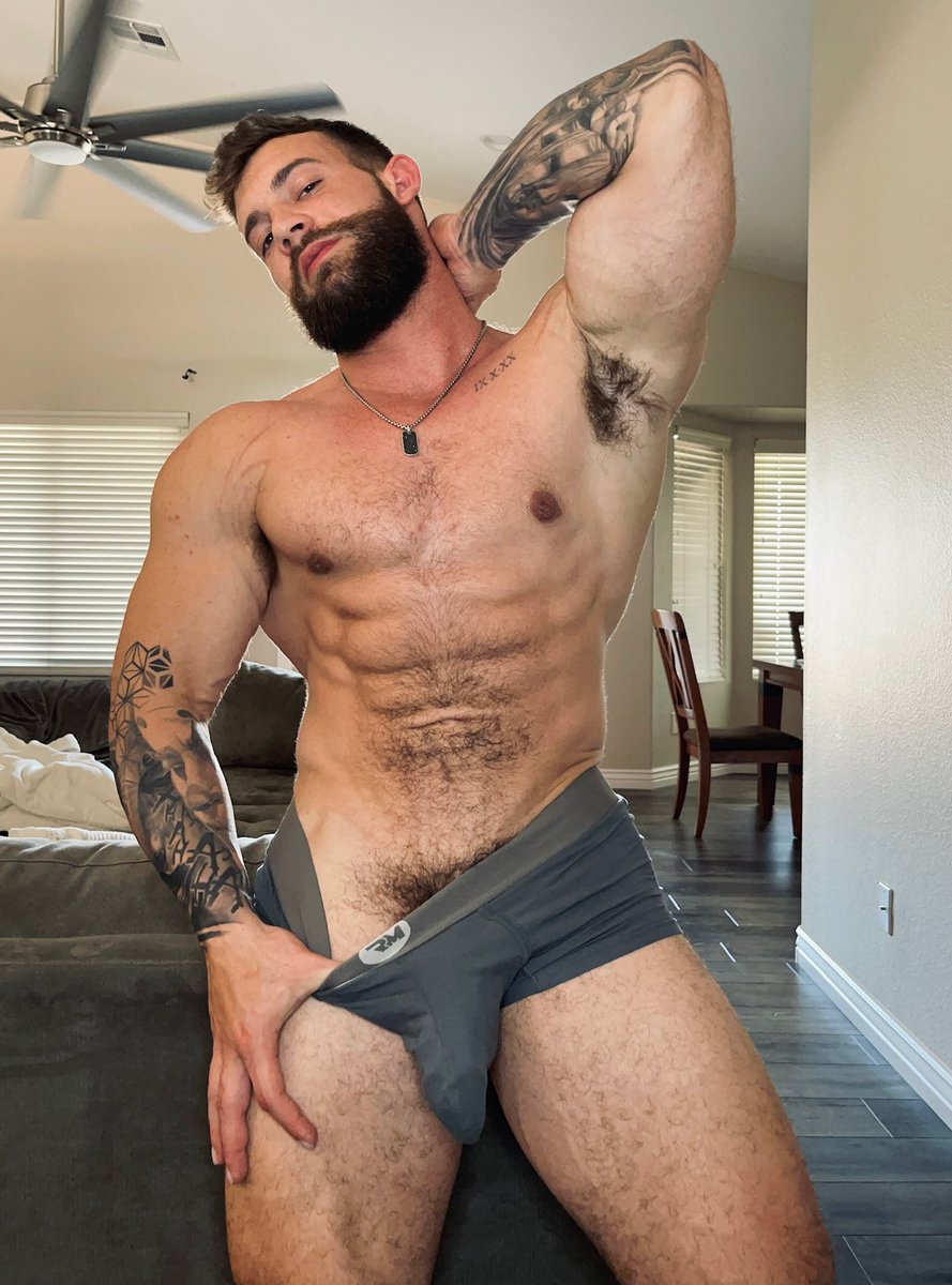 Sending my nudys to anyone who replies “hi” ;)