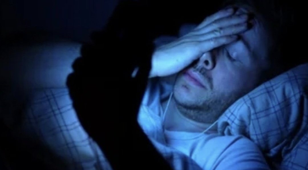 🤔 Can't sleep?

➡ Want to talk about it?

🗓 Contact us on the details below and we can arrange for you to call in and talk to us in confidence. 

📞 02871377777
📧 Admin@man-ni.org

24/7: Lifeline: 0808 808 8000