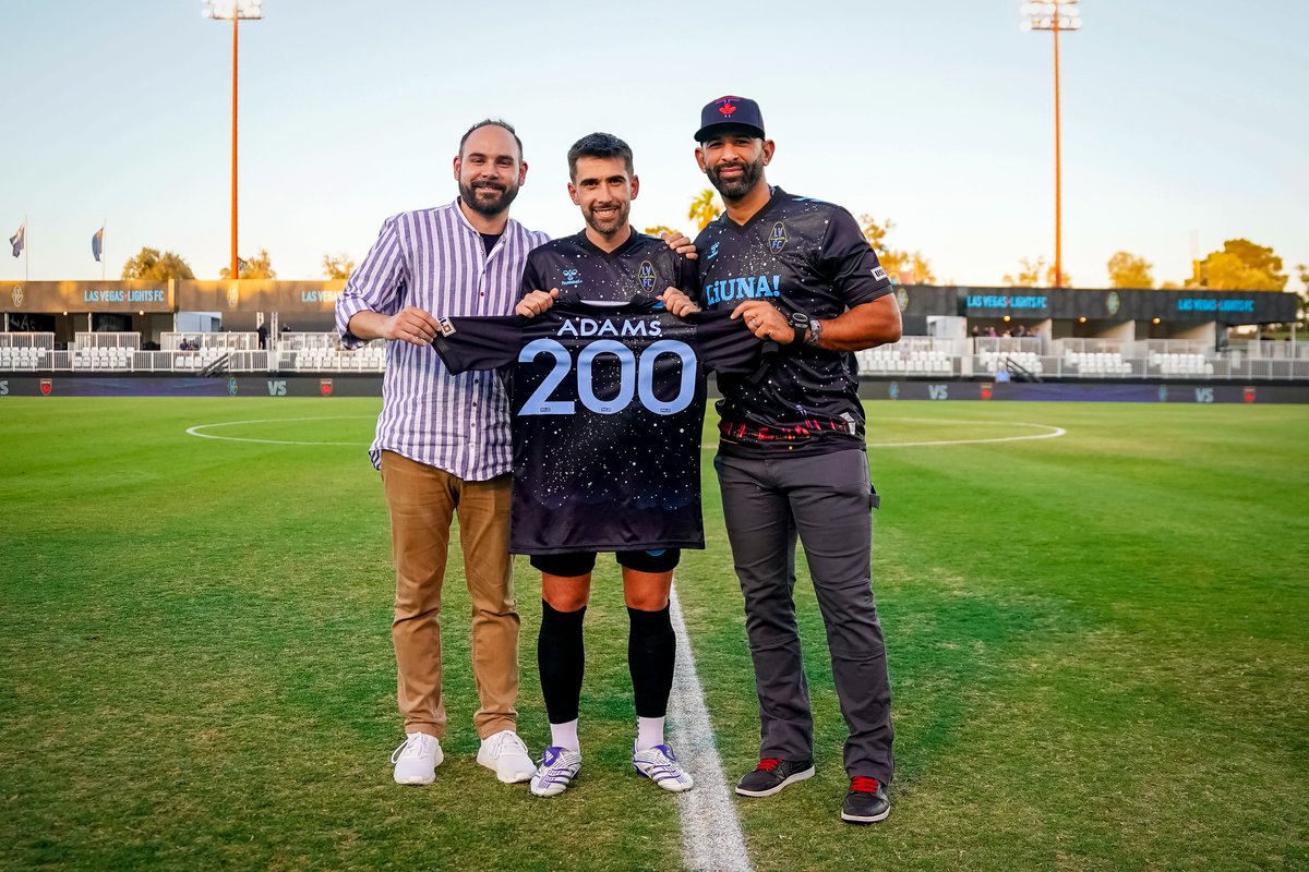 lvlightsfc's tweet photo. Our captain 🫡

Congrats on 200 regular season appearances, @The_Charlie10! https://t.co/dT8NEoAZYU