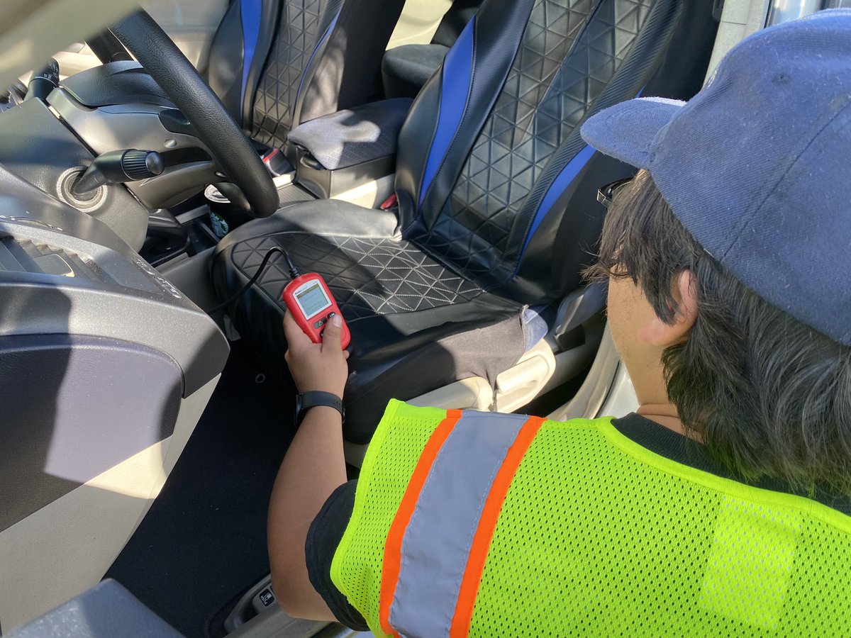 ValleyCAN's tweet image. 245 families came out for free smog repairs! Another great event made possible by @ValleyAir 👏🏼 Shout out to @AreYouEVReady for doing test drives and educating the families on #EVs &amp;amp; #PHEVs! Until next time Turlock! NEXT UP, we are heading to #LEMOORE on 6/22! 

#CleanCars4All