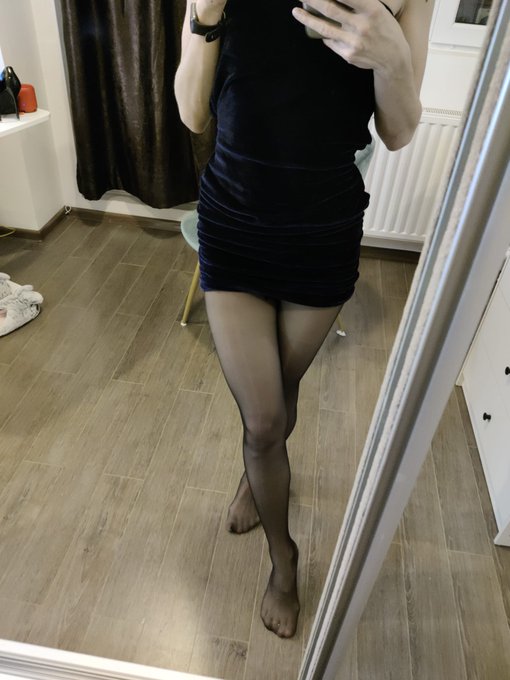 Good fashion finds me, I don't look for it 🧲👗  #pantyhose #nylonfetısh #nylonlovers #legs #longlegs #model<a href="/tag/pantyhose"class="tags">#pantyhose</a><a href="/tag/model"class="tags"><span>#model</span></a><a href="/tag/legs"class="tags"><span>#legs</span></a><a href="/tag/modellife"class="tags"><span>#modellife</span></a><a href="/tag/longlegs"class="tags"><span>#longlegs</span></a><a href="/tag/nylonlovers"class="tags"><span>#nylonlovers</span></a>