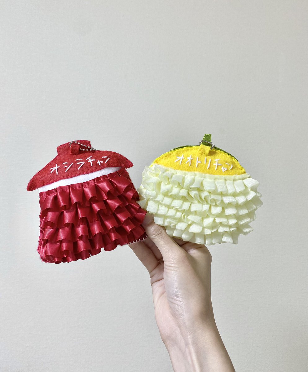 友達とペアで持ちたくて、ポーチ作ってみました😂🤍
ぶきっちょだけど喜んでくれたらいいなぁ、