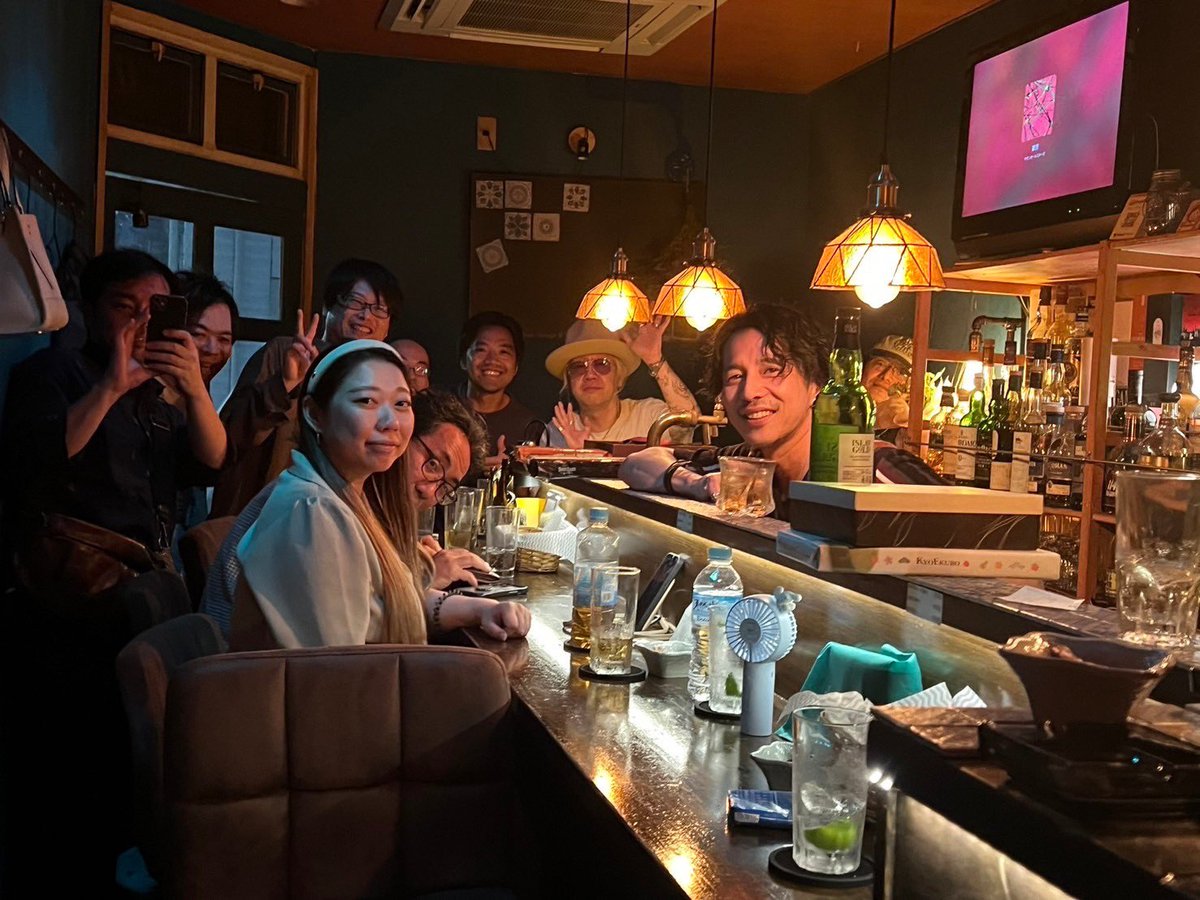 BAR_NOSU_2012's tweet photo. 【NOSU Last week初日】
アメリカから、オーストラリアから、フランスから、横浜から、、、、、
たくさんのご来店ありがとうございました。
今週はタイミングによっては立ち飲みになってしまうかもしれませんが、ご都合の良い方、最後に乾杯しにきてくださーい♪ https://t.co/uPK5X6TnpE