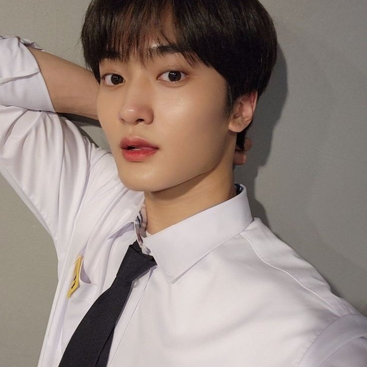 sungb5t's tweet photo. ⠀⠀⠀⠀ 𝆬     𝅄      ◌⠀⠀  ꒰͜͡ ୭ ͜͡꒱        ◌      𝅄     𝆬   

Holaa! soy un nuevo taeyoung bôt que nació para recordarte que te amo mucho y que estoy orgulloso de ti, ten un precioso día luvity ♡ https://t.co/SvM1LB26cF