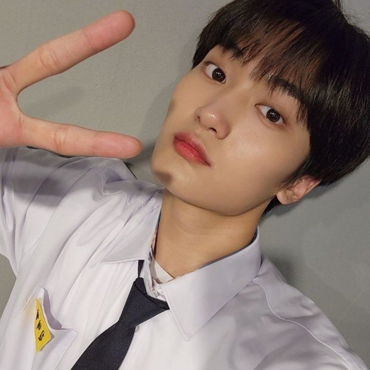 sungb5t's tweet photo. ⠀⠀⠀⠀ 𝆬     𝅄      ◌⠀⠀  ꒰͜͡ ୭ ͜͡꒱        ◌      𝅄     𝆬   

Holaa! soy un nuevo taeyoung bôt que nació para recordarte que te amo mucho y que estoy orgulloso de ti, ten un precioso día luvity ♡ https://t.co/SvM1LB26cF